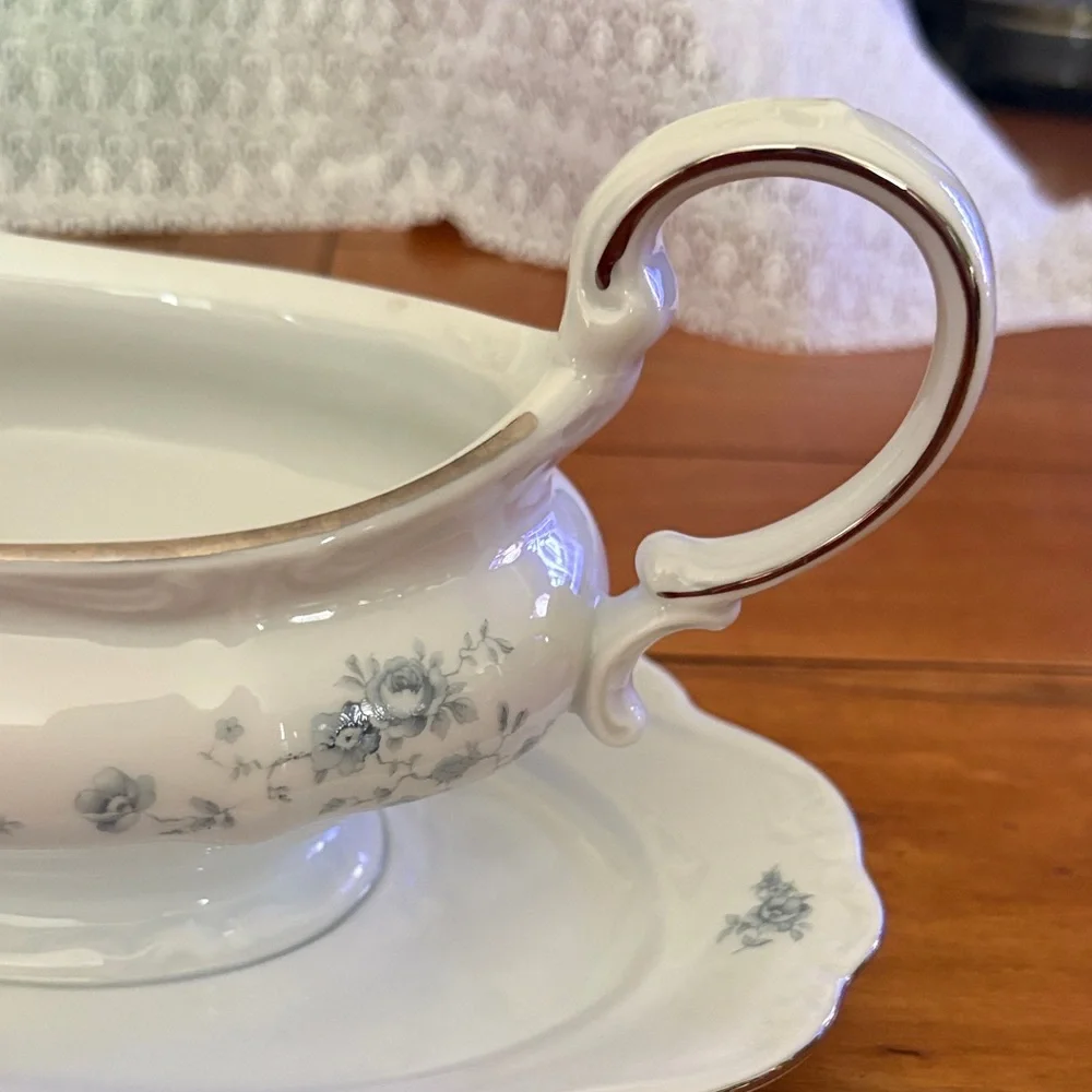 John Haviland Gravy Boat Attached Underplate Blue Garland Bavaria Backstamp - Picture 4 of 9